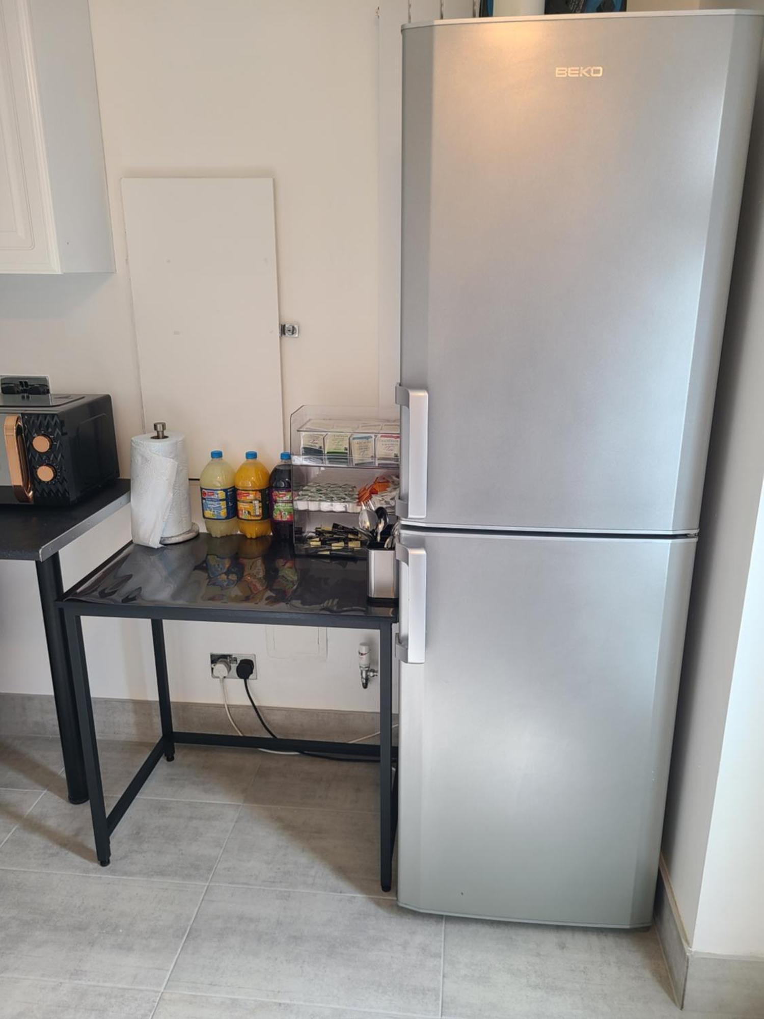 Roomz-Gatwick-London-Airport Parking-Travel Service Ifield Extérieur photo